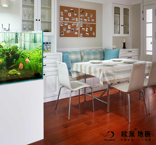 不同地板有不同的保潔方式