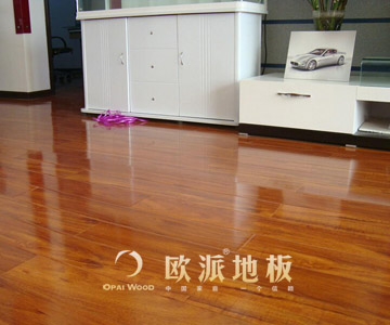 多層實(shí)木地板